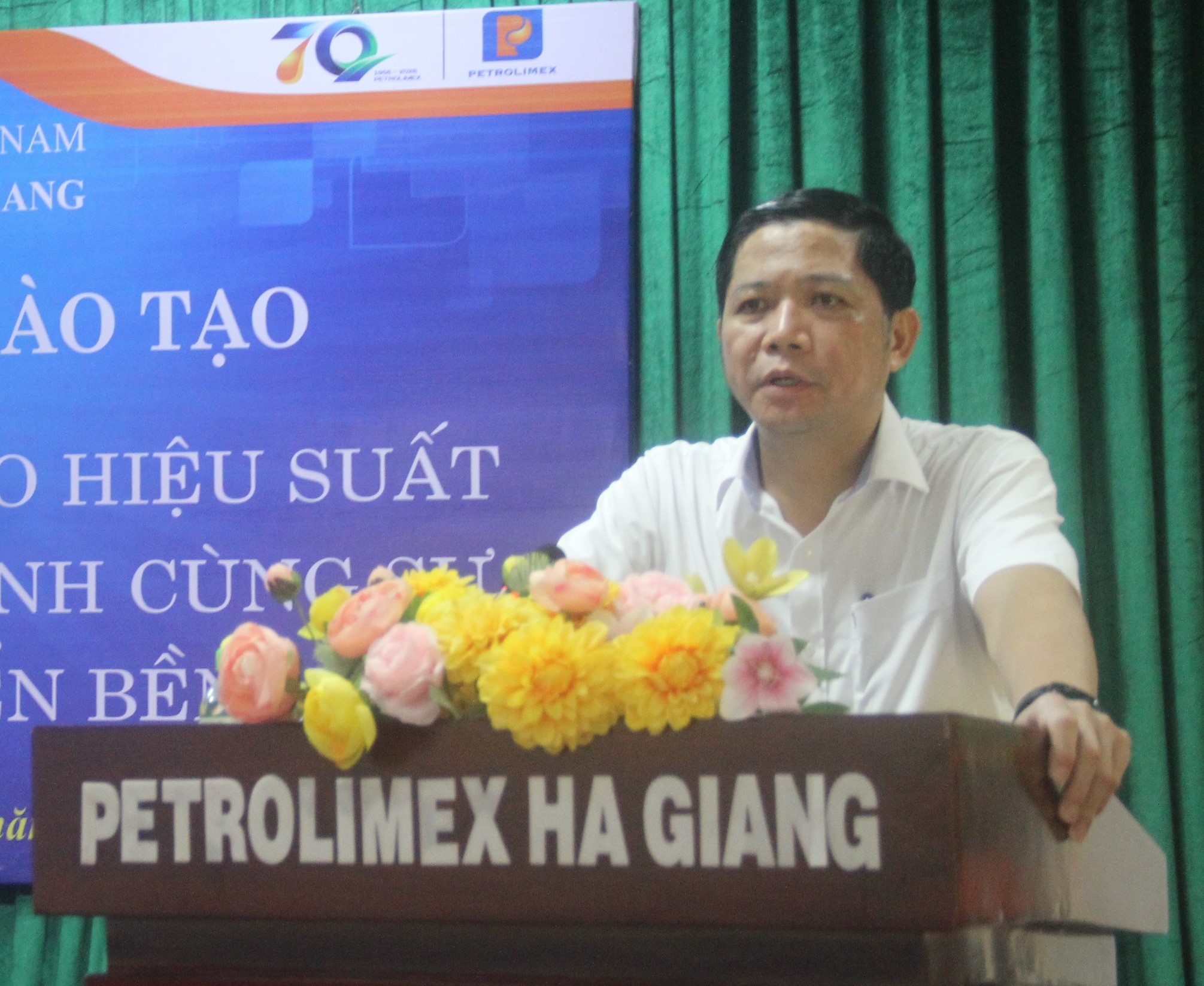 1 sep dung phat bieu